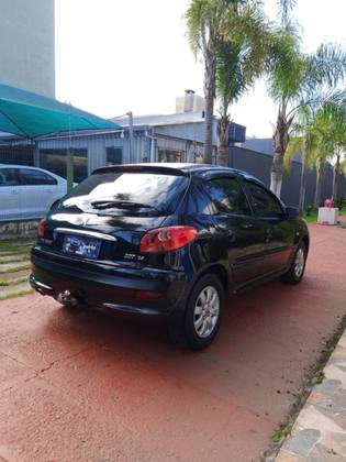 PEUGEOT 207 1.4 XR 8V FLEX 4P MANUAL PEUGEOT 207 1.4 XR 8V FLEX 4P MANUAL